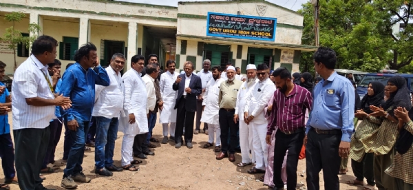 Minorities Commission Chairman U. Nisar Ahmed visits school;
