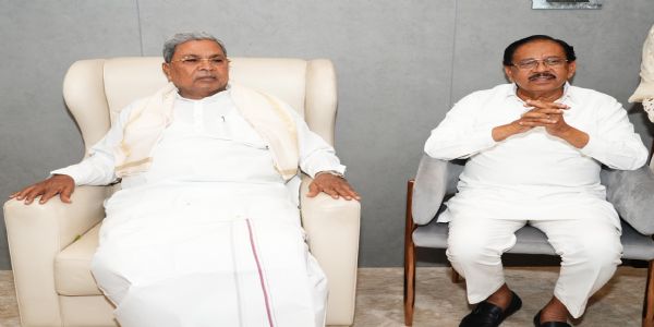 ಸಿದ್ದರಾಮಯ್ಯ ಭೇಟಿ ಮಾಡಿದ ಪರಮೇಶ್ವರ