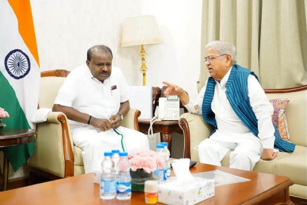 Govinda Karajol meets H.D. Kumaraswamy