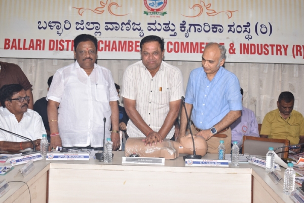 ಪ್ರತಿಯೊಬ್ಬರಲ್ಲೂ ಆರೋಗ್ಯಕ್ಕೆ ಆದ್ಯತೆ ಹೆಚ್ಚಲಿ : ಡಾ. ಬಿ.ಕೆ. ಸುಂದರ್