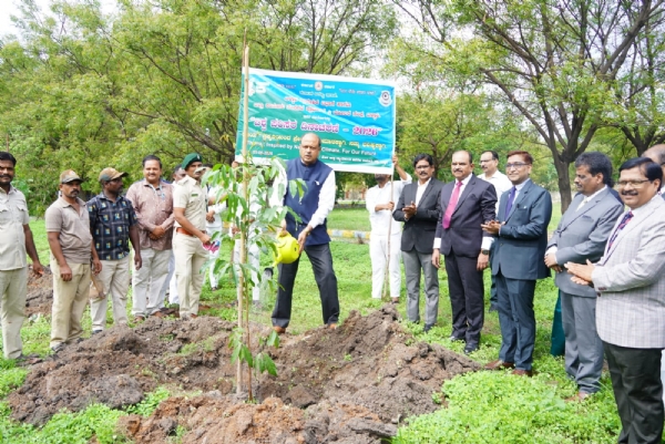 District Judge Siddalingaprabhu calls for protection of green environment