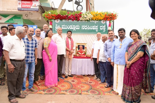 ಮುಖ್ಯಮಂತ್ರಿಗಳಿಂದ ಕಾಮಗಾರಿಗಳಿಗೆ ಉದ್ಘಾಟನೆ ; ಶಾಸಕ ನಾರಾ ಭರತರೆಡ್ಡಿ ಮುಖ್ಯಮಂತ್ರಿಗಳಿಂದ ಕಾಮಗಾರಿಗಳಿಗೆ ಉದ್ಘಾಟನೆ ; ಶಾಸಕ ನಾರಾ ಭರತರೆಡ್ಡಿ