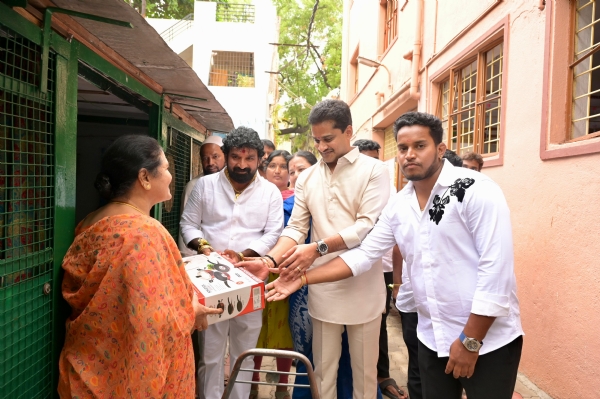 ಮುಖ್ಯಮಂತ್ರಿಗಳಿಂದ ಕಾಮಗಾರಿಗಳಿಗೆ ಉದ್ಘಾಟನೆ ; ಶಾಸಕ ನಾರಾ ಭರತರೆಡ್ಡಿ ಮುಖ್ಯಮಂತ್ರಿಗಳಿಂದ ಕಾಮಗಾರಿಗಳಿಗೆ ಉದ್ಘಾಟನೆ ; ಶಾಸಕ ನಾರಾ ಭರತರೆಡ್ಡಿ
