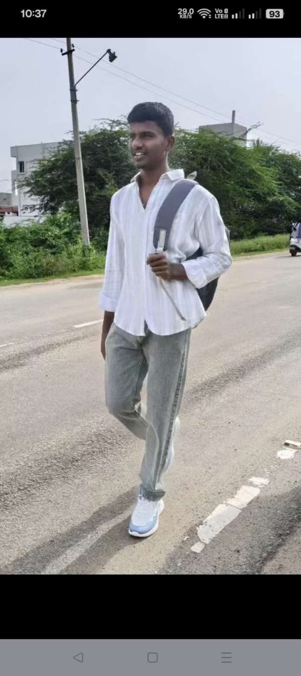 ಬಳ್ಳಾರಿಯಲ್ಲಿ ಮತ್ತೋರ್ವ ಯುವ ನೇಣು ಬಿಗಿದ ಸ್ಥಿತಿಯಲ್ಲಿ ಪತ್ತೆ