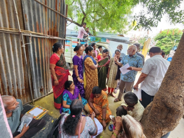 ಎಸ್ಐಆರ್ ಎನ್ಯೂಮರೇಶನ್ ಜಾಗೃತಿಯಲ್ಲಿ ಸಕ್ರಿಯವಾಗಿರುವ ಶಾಸಕ ವೈ.ಎಂ. ಸತೀಶ್ ಎಸ್ಐಆರ್ ಎನ್ಯೂಮರೇಶನ್ ಜಾಗೃತಿಯಲ್ಲಿ ಸಕ್ರಿಯವಾಗಿರುವ ಶಾಸಕ ವೈ.ಎಂ. ಸತೀಶ್