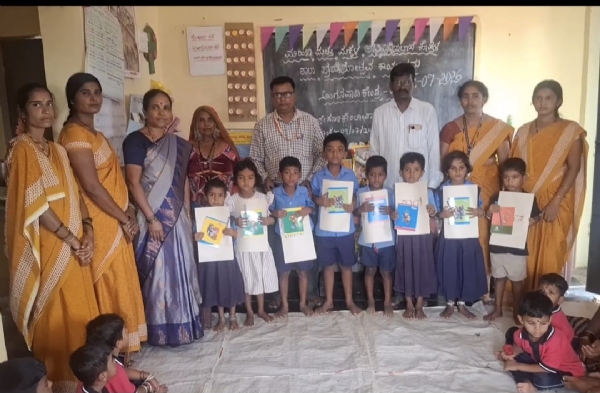 ಹಿರೇ ಸೂಳಿಕೇರಿ ತಾಂಡಾ : ಅಂಗನವಾಡಿ ಮಕ್ಕಳಿಗೆ ಅಕ್ಷರಾಭ್ಯಾಸ ಹಾಗೂ ಬೀಳ್ಕೊಡುಗೆ ಹಿರೇ ಸೂಳಿಕೇರಿ ತಾಂಡಾ : ಅಂಗನವಾಡಿ ಮಕ್ಕಳಿಗೆ ಅಕ್ಷರಾಭ್ಯಾಸ ಹಾಗೂ ಬೀಳ್ಕೊಡುಗೆ
