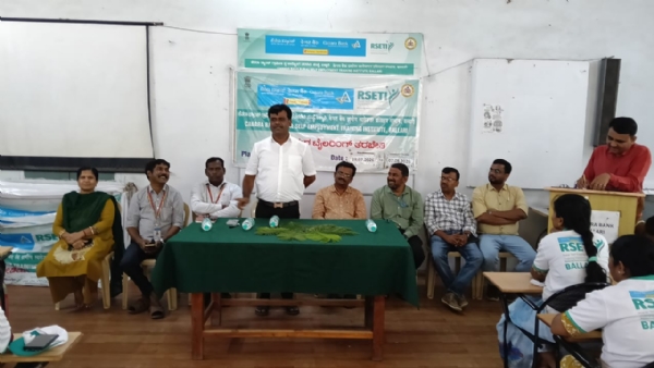 Women should be economically developed: Ramakrishna