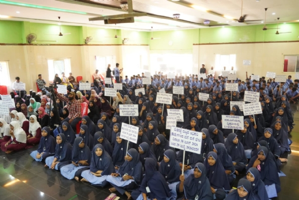 ಬಳ್ಳಾರಿ: ಎಸ್ಐಆರ್ ಕುರಿತು ವಿದ್ಯಾರ್ಥಿಗಳಲ್ಲಿ ಜಾಗೃತಿ : ಗಣತಿ ನಮೂನೆ ಸಲ್ಲಿಕೆ ಕಡ್ಡಾಯ