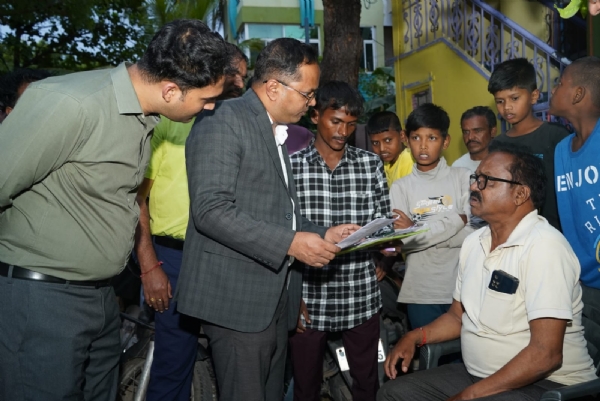 ಬಳ್ಳಾರಿಯ ಶ್ರೀರಾಂಪುರ ಕಾಲೋನಿಯ ಸರ್ಕಾರಿ ಶಾಲೆಗೆ ಜಿಲ್ಲಾಧಿಕಾರಿ ಭೇಟಿ ಬಳ್ಳಾರಿಯ ಶ್ರೀರಾಂಪುರ ಕಾಲೋನಿಯ ಸರ್ಕಾರಿ ಶಾಲೆಗೆ ಜಿಲ್ಲಾಧಿಕಾರಿ ಭೇಟಿ
