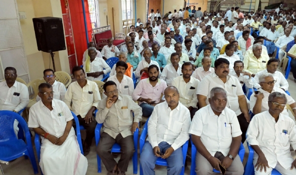 ಸಮಾಜದ ಅಭಿವೃದ್ಧಿಗಾಗಿ ಶ್ರಮಿಸೋಣ : ಎಂ.ಡಿ. ಮರಿರಾಜಗೌಡ ಸಮಾಜದ ಅಭಿವೃದ್ಧಿಗಾಗಿ ಶ್ರಮಿಸೋಣ : ಎಂ.ಡಿ. ಮರಿರಾಜಗೌಡ