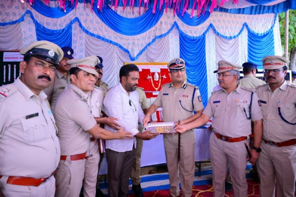 Talent award for students from police families Talent award for students from police families