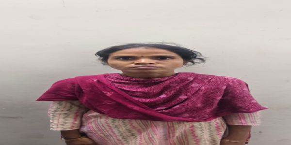 ಬಳ್ಳಾರಿ : ಮನೆಯಲ್ಲಿ ವೇಶ್ಯಾವಾಟಿಕೆ ; ದಂಪತಿ ಸೇರಿ ನಾಲ್ವರ ಬಂಧನ