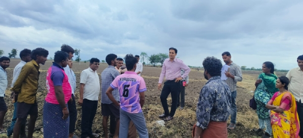 ZP CEO visits Vaddatti village