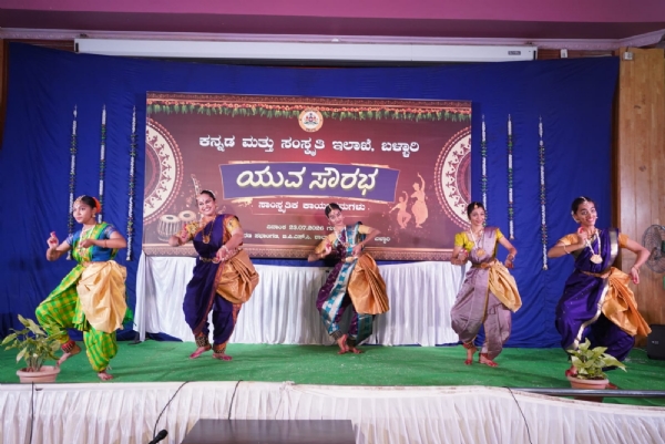 ಕಲೆ, ಕ್ರೀಡೆಗೆ ಹೆಚ್ಚಿನ ಆದ್ಯತೆ ನೀಡಿ: ಸಾಧನೆ ಸಾಧ್ಯ – ಮೇಯರ್ ಪಿ.ಗಾದೆಪ್ಪ ಕಲೆ, ಕ್ರೀಡೆಗೆ ಹೆಚ್ಚಿನ ಆದ್ಯತೆ ನೀಡಿ: ಸಾಧನೆ ಸಾಧ್ಯ – ಮೇಯರ್ ಪಿ.ಗಾದೆಪ್ಪ