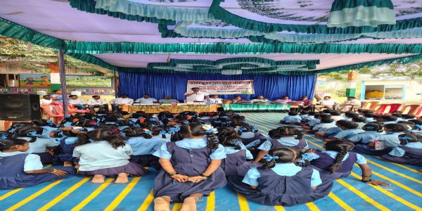 ವಿದ್ಯಾರ್ಥಿಗಳು ದೇಶ ಸೇವೆ ಮಾಡಬೇಕು : ಅವ್ವಾರು ಮಂಜುನಾಥ