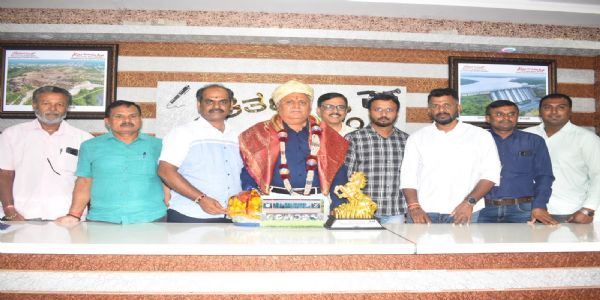 ಡಿವಿಜಿ ಪತ್ರಿಕೋದ್ಯಮ ಪ್ರಶಸ್ತಿ ಪುರಸ್ಕೃತ ಬಿ.ವಿ.ಗೋಪಿನಾಥ್ಗೆ ಸನ್ಮಾನ
