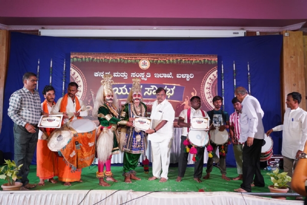 ಕಲೆ, ಕ್ರೀಡೆಗೆ ಹೆಚ್ಚಿನ ಆದ್ಯತೆ ನೀಡಿ: ಸಾಧನೆ ಸಾಧ್ಯ – ಮೇಯರ್ ಪಿ.ಗಾದೆಪ್ಪ ಕಲೆ, ಕ್ರೀಡೆಗೆ ಹೆಚ್ಚಿನ ಆದ್ಯತೆ ನೀಡಿ: ಸಾಧನೆ ಸಾಧ್ಯ – ಮೇಯರ್ ಪಿ.ಗಾದೆಪ್ಪ