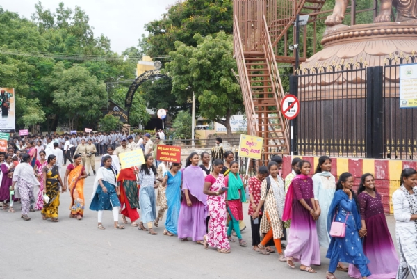 ಬಾಲ್ಯ ವಿವಾಹ ಆತಂಕಕಾರಿ, ಮದುವೆಗೆ ದೈಹಿಕ ಮಾನಸಿಕ ಪಕ್ವತೆ ಅಗತ್ಯ: ನ್ಯಾಯಾಧೀಶ ಸಿದ್ಧಲಿಂಗ ಪ್ರಭು ಬಾಲ್ಯ ವಿವಾಹ ಆತಂಕಕಾರಿ, ಮದುವೆಗೆ ದೈಹಿಕ ಮಾನಸಿಕ ಪಕ್ವತೆ ಅಗತ್ಯ: ನ್ಯಾಯಾಧೀಶ ಸಿದ್ಧಲಿಂಗ ಪ್ರಭು