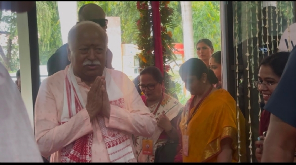 राष्ट्रीय स्वयंसेवक संघ के सरसंघचालक डॉ. मोहन भागवत राष्ट्रीय स्वयंसेवक संघ के सरसंघचालक डॉ. मोहन भागवत