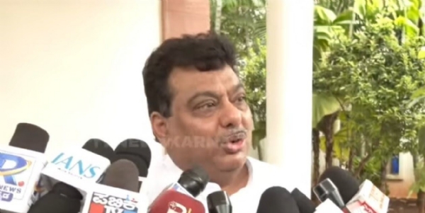 ಎಂ4 ಬಿ ಪಾಟೀಲ್4 ಎಂ4 ಬಿ ಪಾಟೀಲ್4