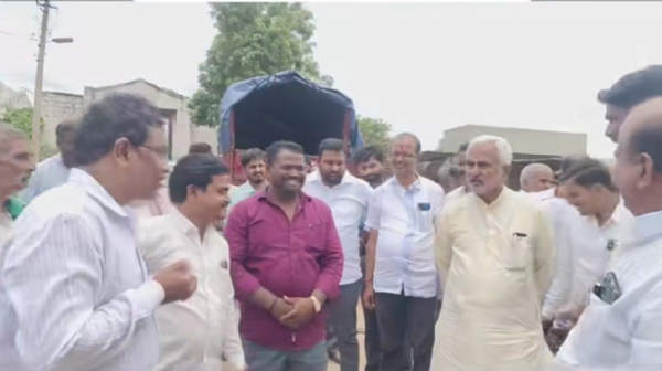 ತರಾಟೆ ತರಾಟೆ