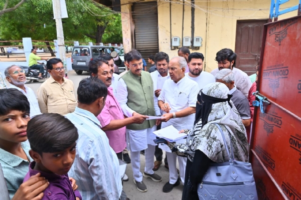 ಮತದಾನ ಪರಿಷ್ಕರಣೆಯಲ್ಲಿ ಎಲ್ಲರ ಸಹಕಾರ ಅಗತ್ಯ- ಎನ್ಎಸ್ ಬೋಸರಾಜು ಮತದಾನ ಪರಿಷ್ಕರಣೆಯಲ್ಲಿ ಎಲ್ಲರ ಸಹಕಾರ ಅಗತ್ಯ- ಎನ್ಎಸ್ ಬೋಸರಾಜು