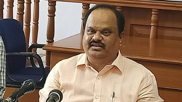 ಜಿಲ್ಲಾಧಿಕಾರಿ ಡಾ. ಎಂ.ಆರ್. ರವಿ ಜಿಲ್ಲಾಧಿಕಾರಿ ಡಾ. ಎಂ.ಆರ್. ರವಿ