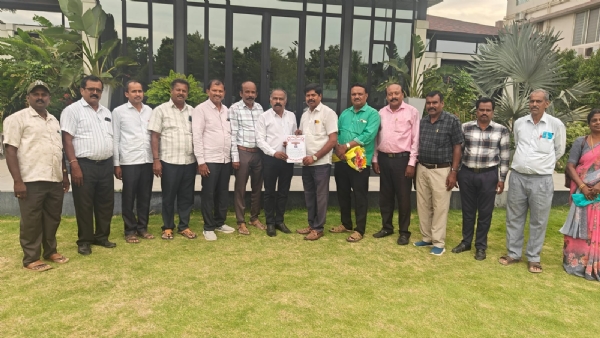ರಾಜ್ಯ ಸರ್ಕಾರಿ ಪ್ರಾಥಮಿಕ ಶಾಲಾ ಮುಖ್ಯೋಪಾದ್ಯಾಯರ ಕೋಲಾರ ಜಿಲ್ಲಾ ಸಂಘದ  ಪ್ರಧಾನ ಕಾರ್ಯದರ್ಶಿಯಾಗಿ ಎಲ್. ಶ್ರೀನಿವಾಸ್ ಆಯ್ಕೆಯಾಗಿದ್ದಾರೆ.
