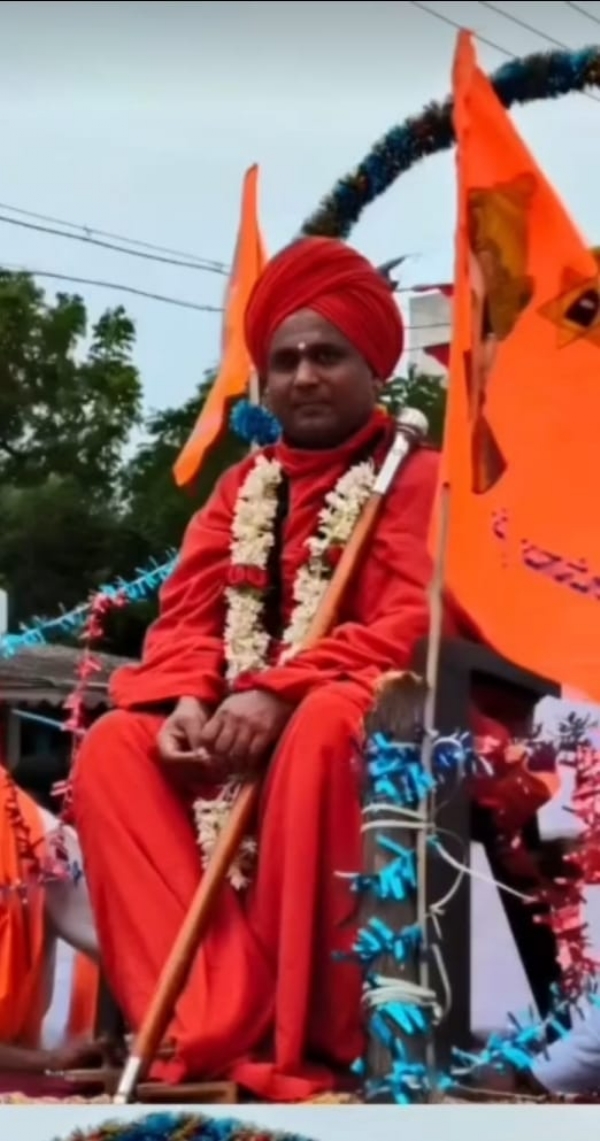 ಪ್ರತಿಯೊಬ್ಬರೂ ಋಣ ಸಂದಾಯ ಮಾಡಲೇಬೇಕು : ಕೊಟ್ಟೂರು ಬಸವಲಿಂಗ ಮಹಾಸ್ವಾಮಿಗಳು ಪ್ರತಿಯೊಬ್ಬರೂ ಋಣ ಸಂದಾಯ ಮಾಡಲೇಬೇಕು : ಕೊಟ್ಟೂರು ಬಸವಲಿಂಗ ಮಹಾಸ್ವಾಮಿಗಳು