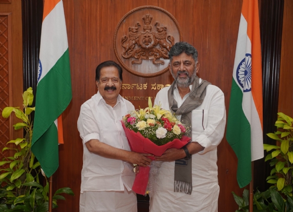 ಡ್ರಗ್ಸ್ ವಿರುದ್ಧ ಉಭಯ ರಾಜ್ಯಗಳ ಜಂಟಿ ಹೋರಾಟಕ್ಕೆ ಒತ್ತು ಡ್ರಗ್ಸ್ ವಿರುದ್ಧ ಉಭಯ ರಾಜ್ಯಗಳ ಜಂಟಿ ಹೋರಾಟಕ್ಕೆ ಒತ್ತು