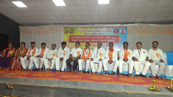 ಶಿವಸಿಂಪಿ ಸಮಾಜ ಬೇಡುವ ಸಮಾಜವಲ್ಲ : ಸಿ.ವಿ. ಚಂದ್ರಶೇಖರ್ ಶಿವಸಿಂಪಿ ಸಮಾಜ ಬೇಡುವ ಸಮಾಜವಲ್ಲ : ಸಿ.ವಿ. ಚಂದ್ರಶೇಖರ್