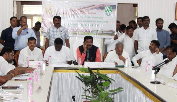 Tungabhadra: Decision to release water to canals only for 90 days Tungabhadra: Decision to release water to canals only for 90 days