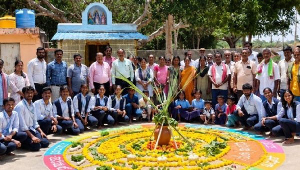 ಕೋಲಾರ ಜಿಲ್ಲೆಯ ಕೊಳತೂರು ಗ್ರಾಮದಲ್ಲಿ ಗ್ರಾಮೀಣ ಕೃಷಿ ಕಾರ್ಯಾನುಭವ ಶಿಬಿರದಲ್ಲಿ ಚಿಂತಾಮಣಿ ರೇಷ್ಮೆ ಕೃಷಿ ಮಹಾವಿದ್ಯಾಲಯದ ವಿದ್ಯಾರ್ಥಿಗಳು ವಿವಿಧ ನಕ್ಷೆಗಳ ಮಾದರಿ ತಯಾರಿಸಿ ಪ್ರದರ್ಶಿಸಿದರು.
