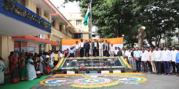 ಕೋಲಾರ ಜಿಲ್ಲಾ ಪಂಚಾಯಿತಿಯಲ್ಲಿ ಸ್ವಾತಂತ್ರ್ಯ ದಿನಾಚರಣೆ