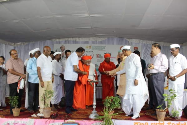 ವ್ಯಸನಮುಕ್ತ ಕ್ರಾಂತಿಯ ಅಗತ್ಯವಿದೆ: ಕೊಪ್ಪಳ ಸಂಸದ ಕೆ.ರಾಜಶೇಖರ ಹಿಟ್ನಾಳ