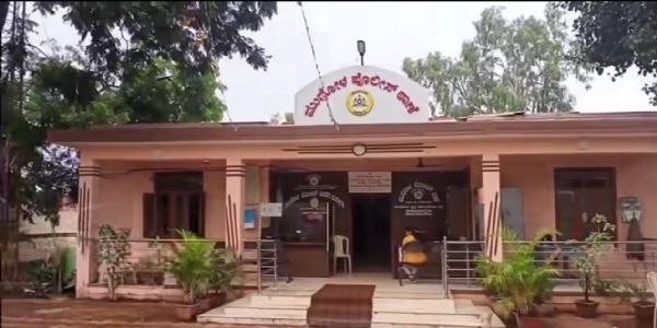 ಬಾಗಲಕೋಟೆ: ಖರೀದಿ ನೆಪದಲ್ಲಿ ಮಹಿಳೆಯರಿಂದ ₹22.87 ಲಕ್ಷ ಮೌಲ್ಯದ ಚಿನ್ನಾಭರಣ ಕಳವು