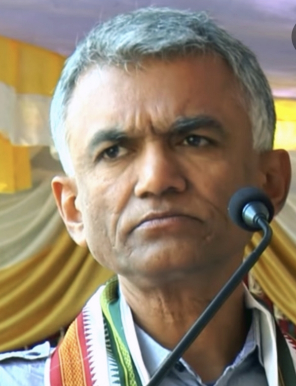 ಪಾದಚಾರಿ ಮಾರ್ಗ ಅತಿಕ್ರಮಣದಾರರಿಗೆ ಎಚ್ಚರಿಕೆ