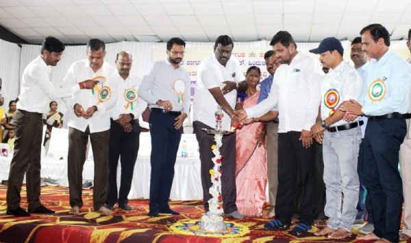 ಶೋಷಿತರ, ದೀನದಲಿತರ, ಹಿಂದುಳಿದ ವರ್ಗಗಳ ಸಬಲೀಕರಣಕ್ಕೆ ಬುನಾದಿ ಹಾಕಿದ ಧೀಮಂತ ಡಿ.ದೇವರಾಜ ಅರಸು