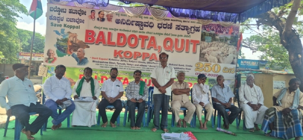 Let the district politicians draw the attention of the Chief Minister.