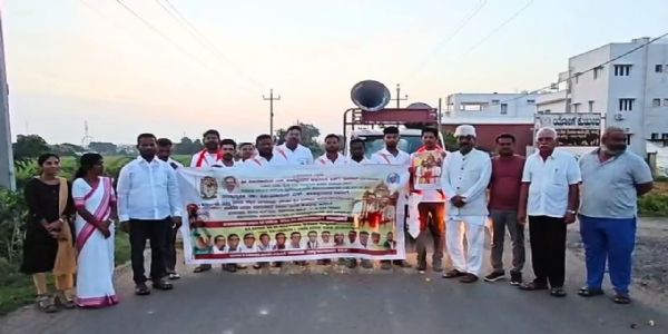 ವಿಜಯಾನಂದ ಕಾಶಪ್ಪನವರಿಗೆ ಸಚಿವ ಸ್ಥಾನ: ಇಳಕಲ್ನಿಂದ ಬನಶಂಕರಿ ದೇವಸ್ಥಾನದವರೆಗೆ ಅಭಿಮಾನಿಗಳ ಪಾದಯಾತ್ರೆ