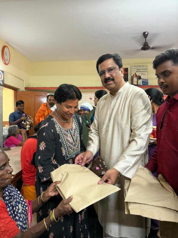ಬಳ್ಳಾರಿ : ರಾಜ್ಯಸಭಾ ಸದಸ್ಯ ಡಾ. ಸಯ್ಯದ್ ನಾಸೀರ್ ಹುಸೇನ್ ಅವರ 56ನೇ ಹುಟ್ಟುಹಬ್ಬ