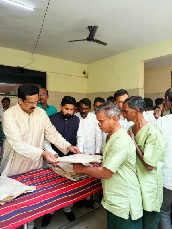 ಬಳ್ಳಾರಿ : ರಾಜ್ಯಸಭಾ ಸದಸ್ಯ ಡಾ. ಸಯ್ಯದ್ ನಾಸೀರ್ ಹುಸೇನ್ ಅವರ 56ನೇ ಹುಟ್ಟುಹಬ್ಬ