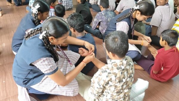 ಬಳ್ಳಾರಿ : ಶಾಂತಿಧಾಮದಲ್ಲಿ ರಕ್ಷಾ ಬಂಧನ