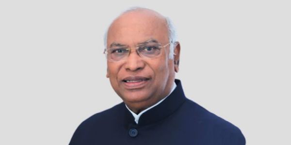 ನೇಪಾಳದ ಪ್ರವಾಹ: ಪ್ರಧಾನಿ ಮೋದಿ, ಗೃಹ ಸಚಿವ ಅಮಿತ್ ಶಾಗೆ ಖರ್ಗೆ ಪತ್ರ; ತಕ್ಷಣ ಪರಿಹಾರಕ್ಕೆ ಆಗ್ರಹ