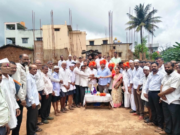 ಚೆಕ್ ಹಸ್ತಾಂತರ