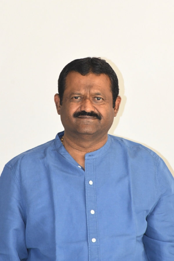 ಮಾಜಿ ಸಚಿವ ಶಂಕರಪಾಟೀಲ ಮುನೇನಕೊಪ್ಪ ಮಾಜಿ ಸಚಿವ ಶಂಕರಪಾಟೀಲ ಮುನೇನಕೊಪ್ಪ