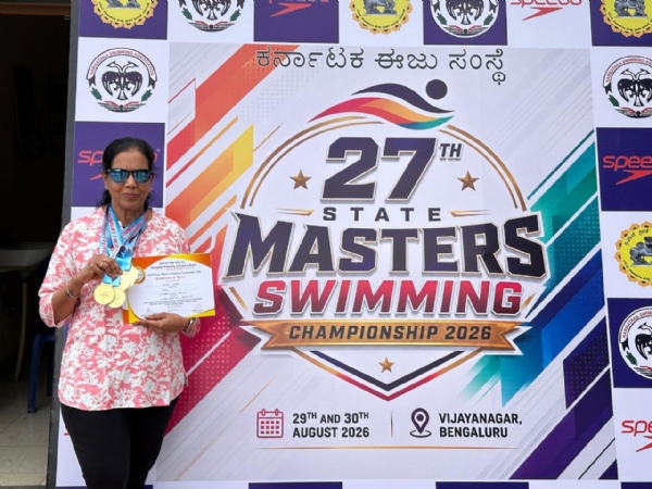 ರಾಜ್ಯ ಮಟ್ಟದ ಮಾಸ್ಟರ್ಸ್ ಈಜು ಸ್ಪರ್ಧೆ: ಬಳ್ಳಾರಿಯ ರಜನಿ ಲಕ್ಕ ಅವರಿಗೆ 5 ಚಿನ್ನದ ಪದಕ ರಾಜ್ಯ ಮಟ್ಟದ ಮಾಸ್ಟರ್ಸ್ ಈಜು ಸ್ಪರ್ಧೆ: ಬಳ್ಳಾರಿಯ ರಜನಿ ಲಕ್ಕ ಅವರಿಗೆ 5 ಚಿನ್ನದ ಪದಕ
