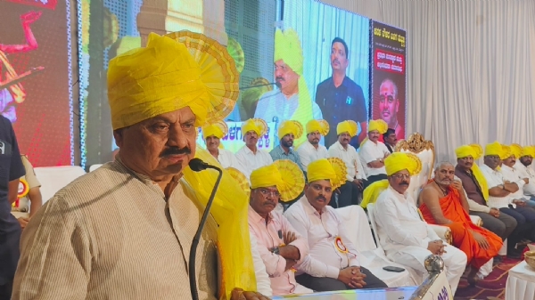 ಬೊಮ್ಮಾಯಿ ಬೊಮ್ಮಾಯಿ