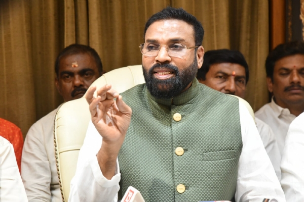 If B. Nagendra has a conscience, he should resign from the ministerial post immediately: BJP leader B. Sriramulu If B. Nagendra has a conscience, he should resign from the ministerial post immediately: BJP leader B. Sriramulu