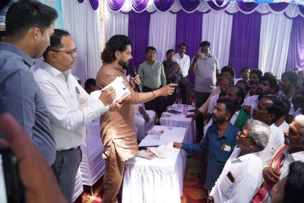 ರೂಪನಗುಡಿ : ಪ್ರಜಾಸೇವೆಯಲ್ಲಿ ಕೌಂಟರ್ಗಳ ವ್ಯವಸ್ಥೆ